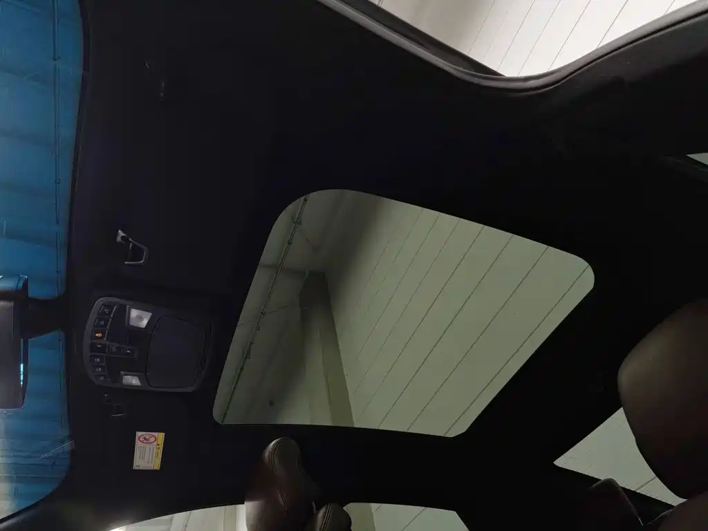 Lincoln MKZ — миниатюра 14