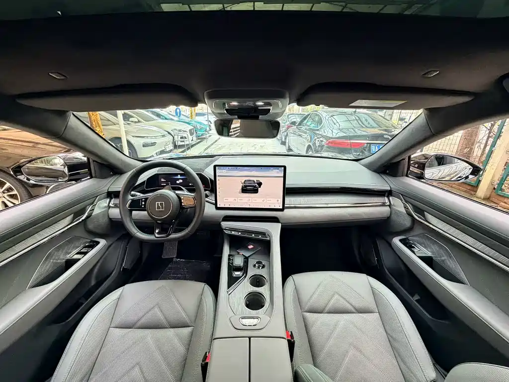 ZEEKR EXTREME KRYPTON 001