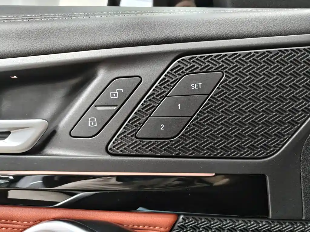BMW X1 — миниатюра 7