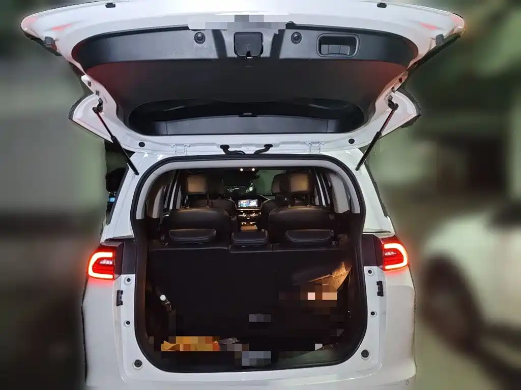 GAC Motor Trumpchi M6 — миниатюра 10