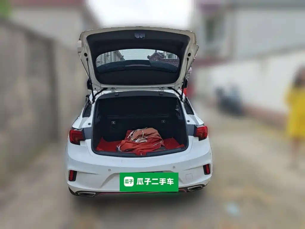 Buick Verano — миниатюра 16