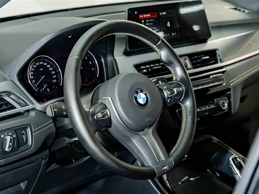 BMW X2 — миниатюра 10