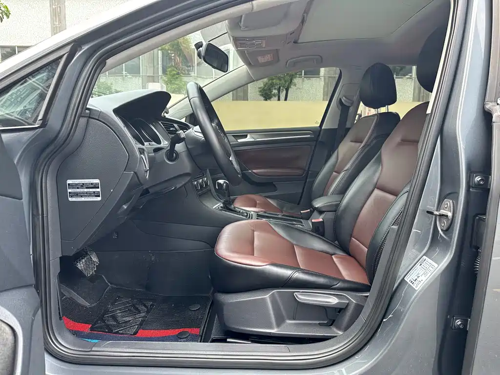Volkswagen Golf — миниатюра 7