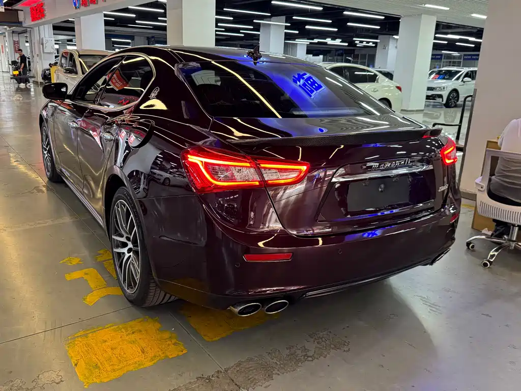 Maserati Ghibli — миниатюра 7