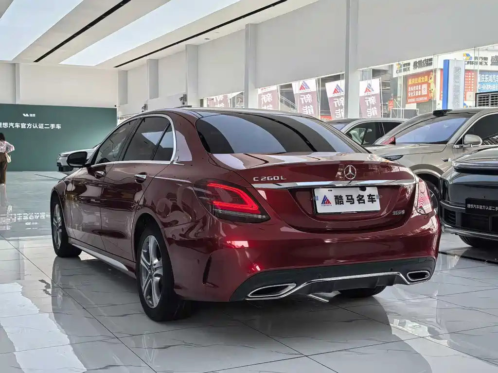 Mercedes-Benz C-Class — миниатюра 13