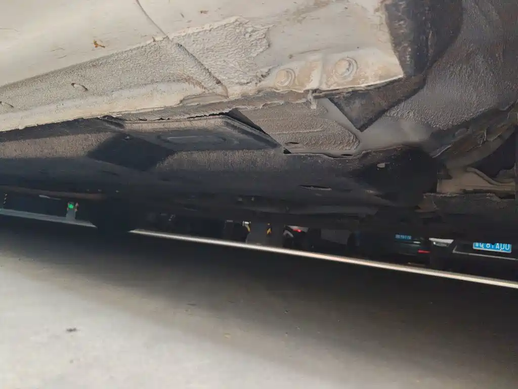 Hongqi Hongqi H5 — миниатюра 17