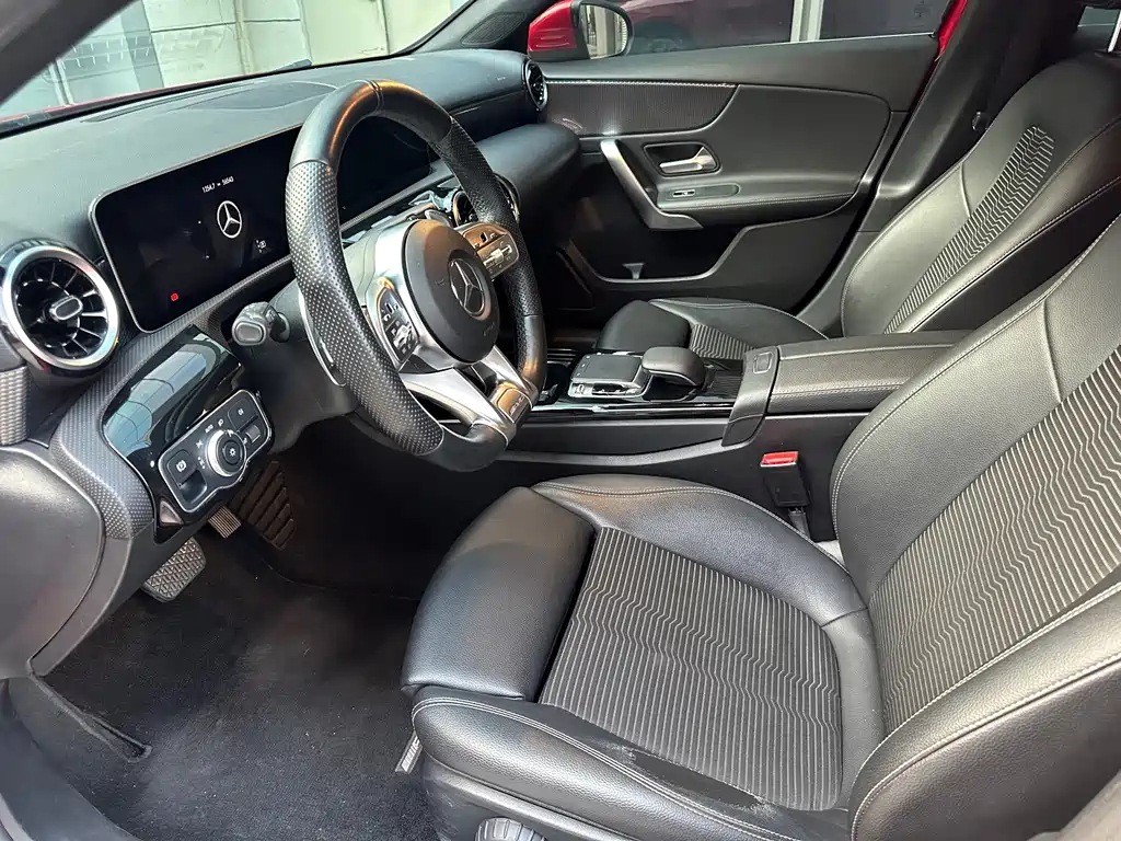 Mercedes-Benz A-Class (Import) — миниатюра 7