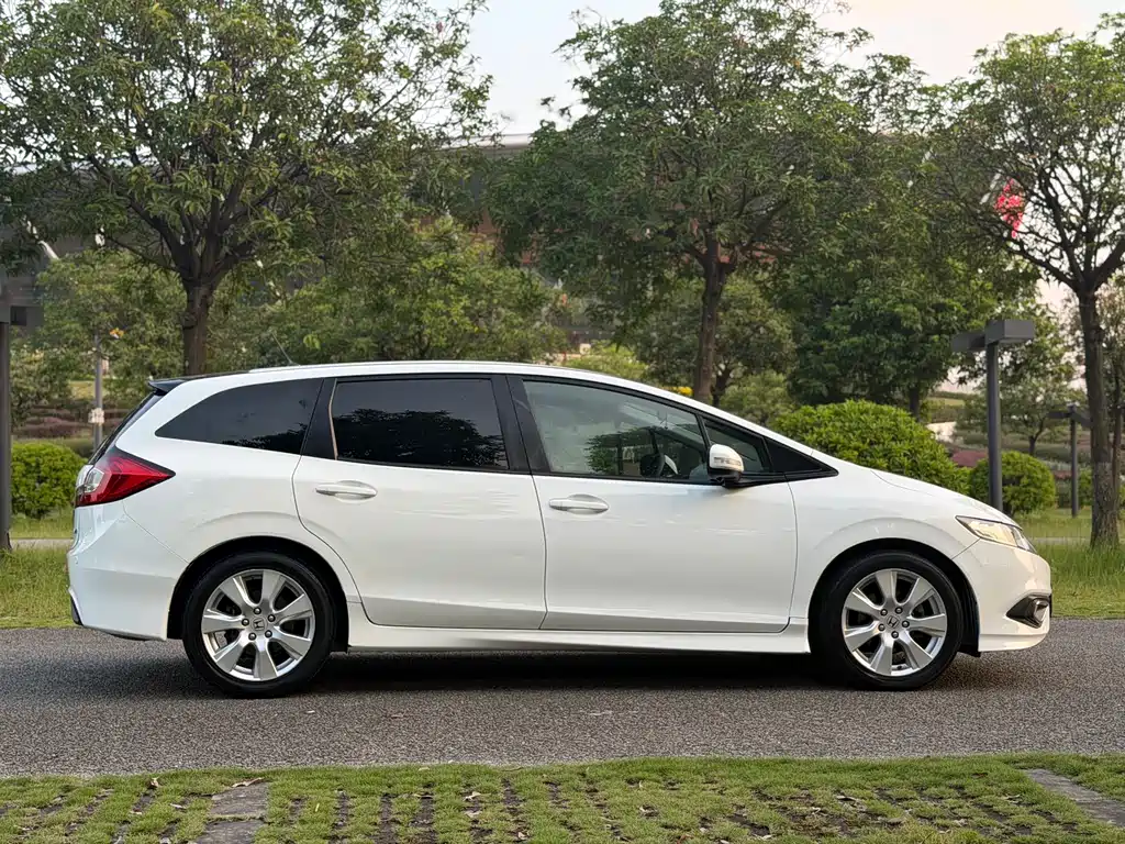 Honda Jade — миниатюра 21
