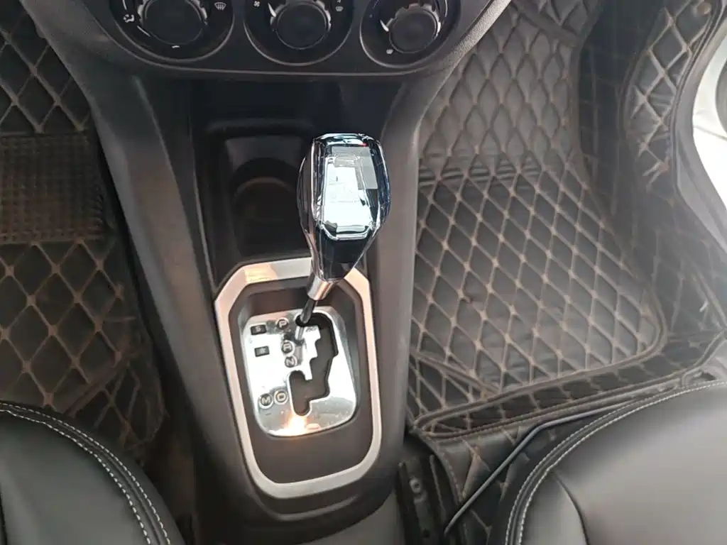 Peugeot 301 — миниатюра 14