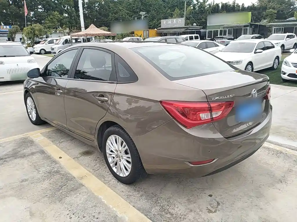 Buick Excelle — миниатюра 5