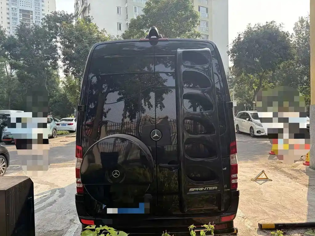 Mercedes-Benz Sprinter — миниатюра 10