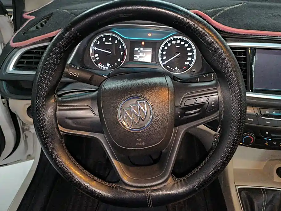 Buick Excelle — миниатюра 15