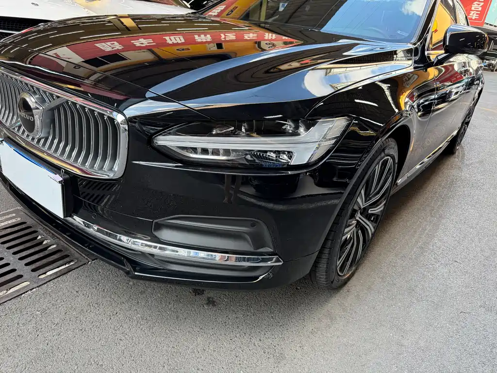 Volvo S90 — миниатюра 35