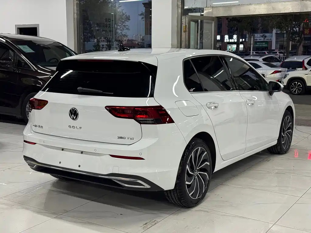 Volkswagen Golf — миниатюра 5