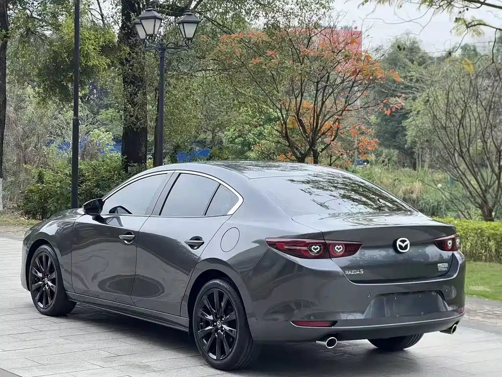 MAZDA 3 ANGKESAILA