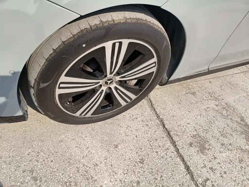 Mercedes-Benz EQE — миниатюра 23