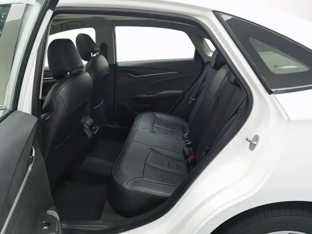Buick Excelle — миниатюра 15