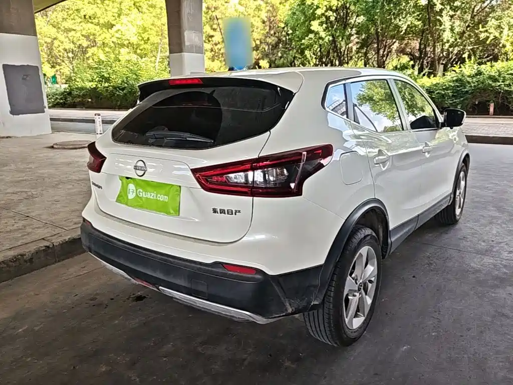 Nissan Qashqai — миниатюра 7