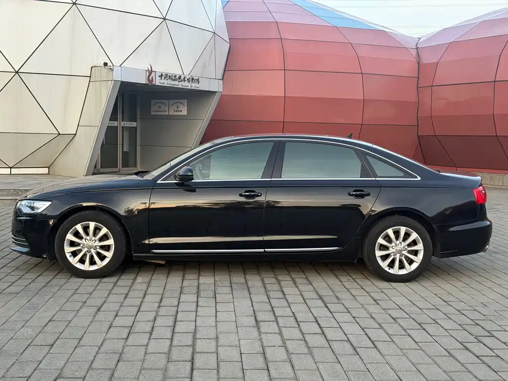 Audi A6L — миниатюра 7