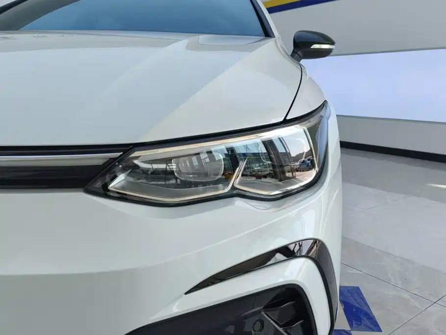 Volkswagen Golf — миниатюра 5