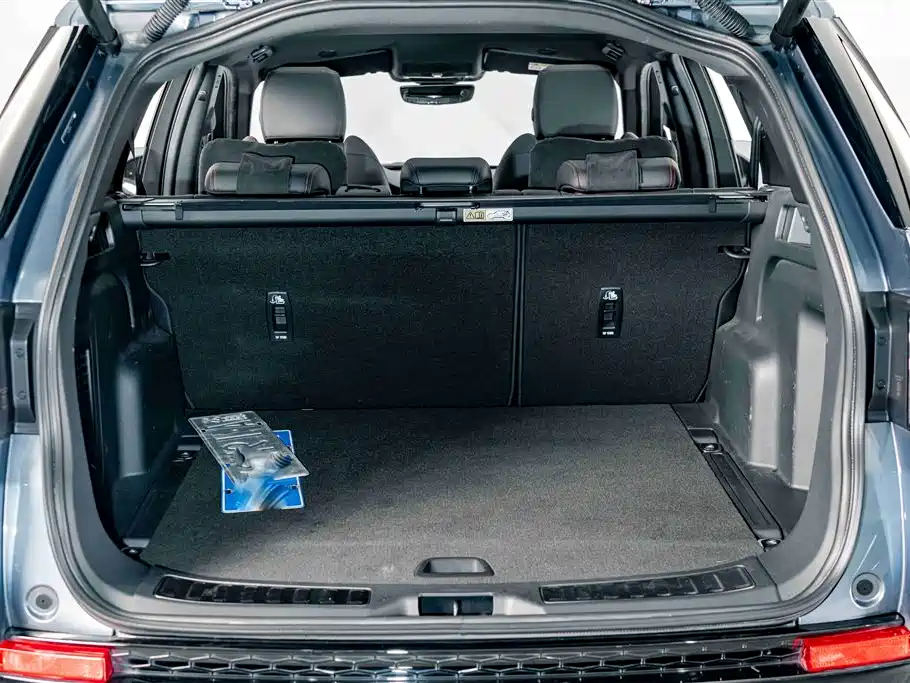Land Rover Discovery Sport — миниатюра 24