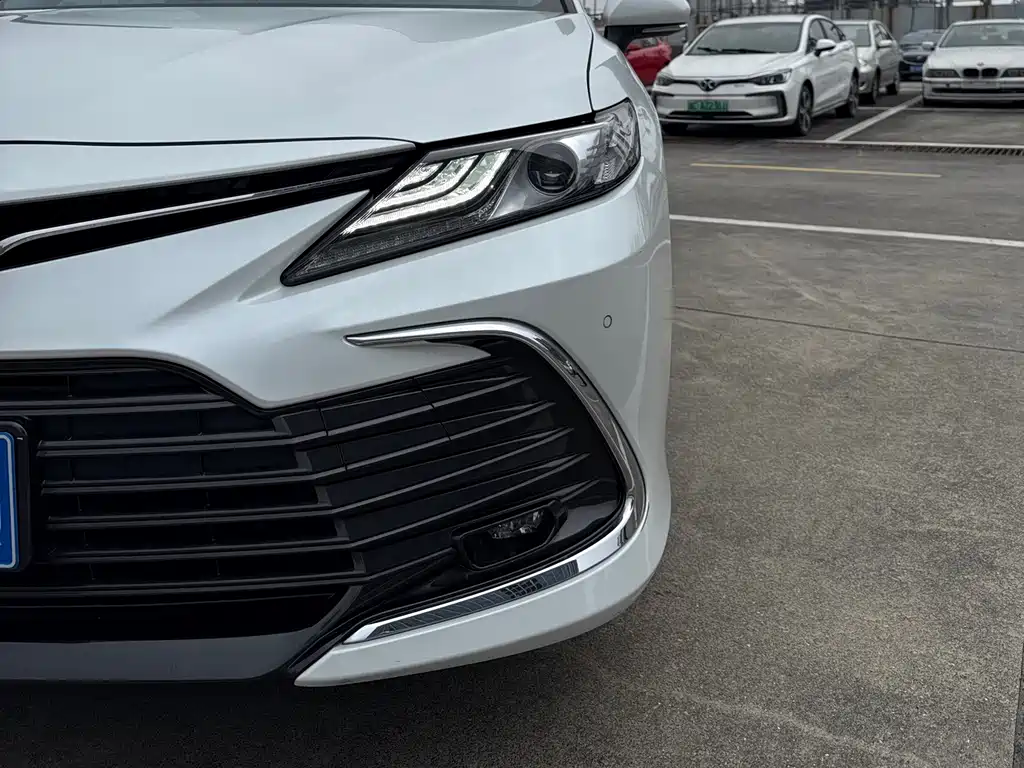Toyota Camry 2021 2.0G Luxury