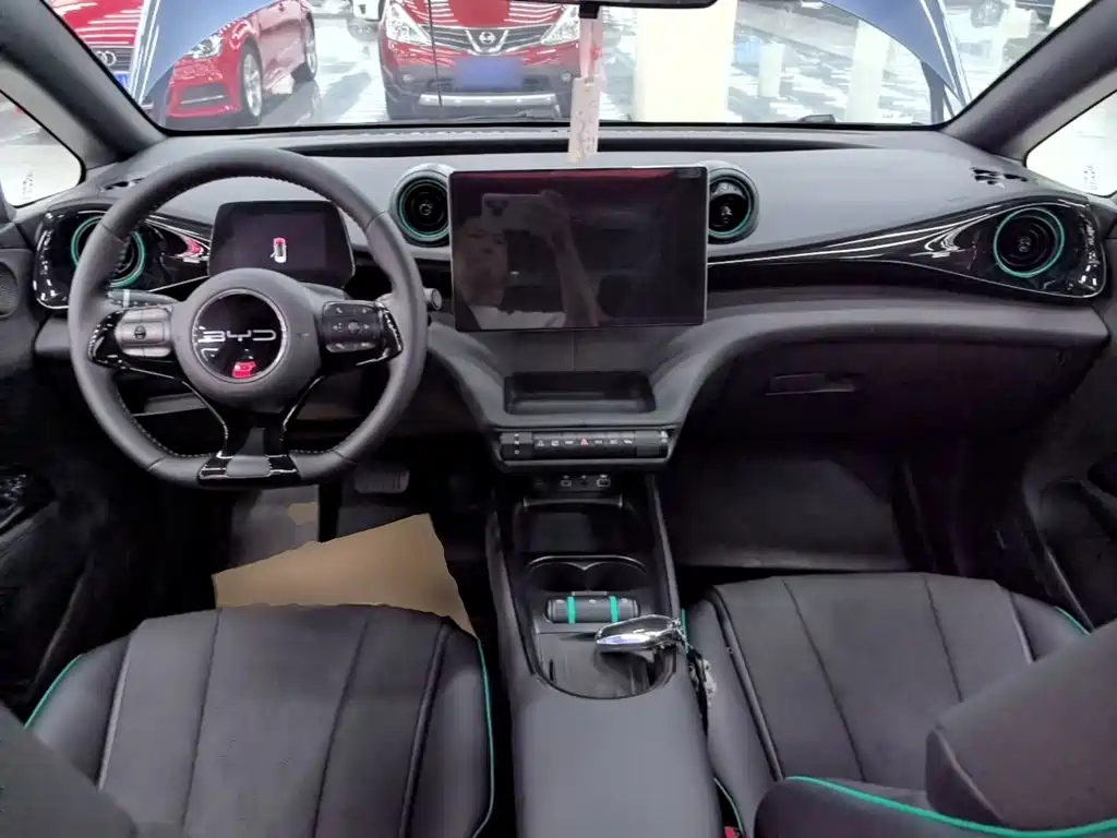 BYD Dolphin — миниатюра 10