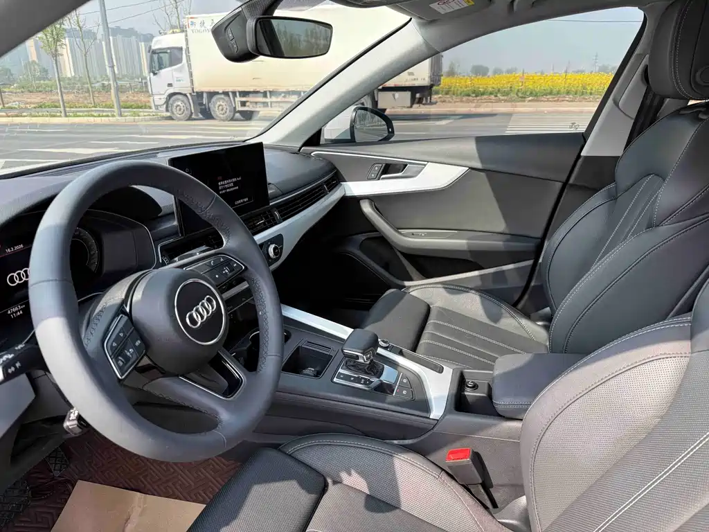 Audi A4L — миниатюра 4