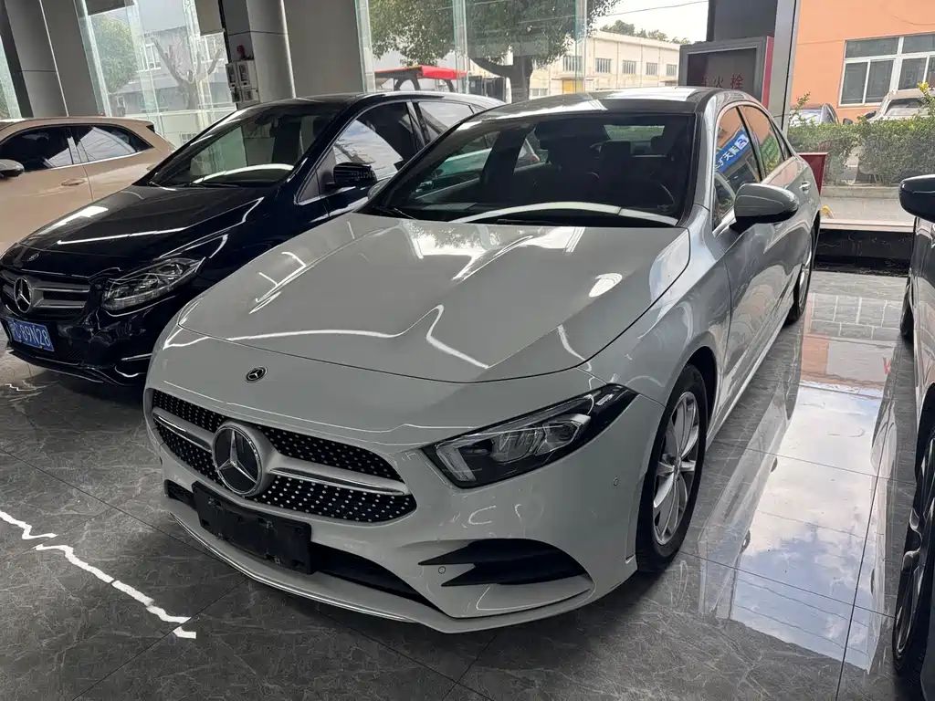 MERCEDES-BENZ A CLASS