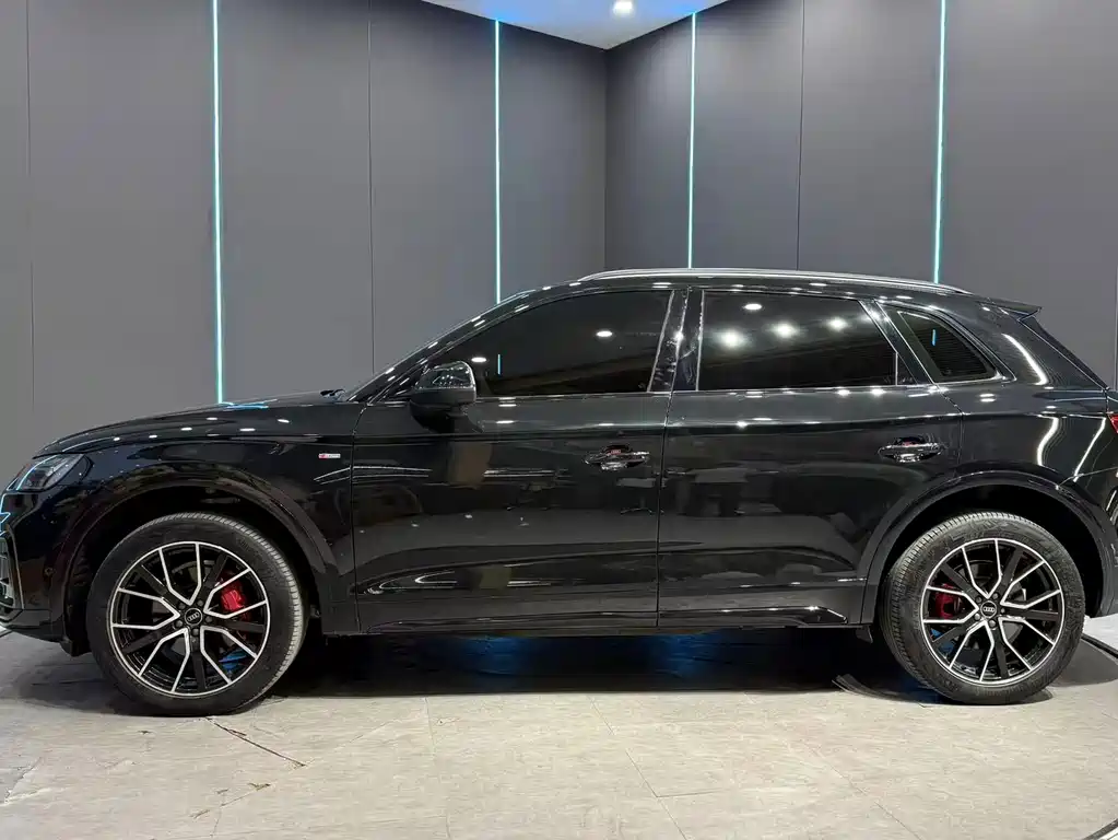 Audi Q5L — миниатюра 5