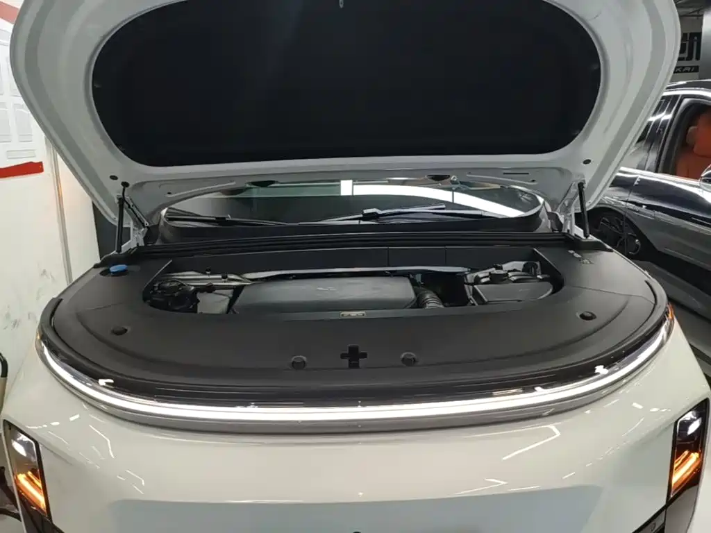 Li Auto Li L6 — миниатюра 20