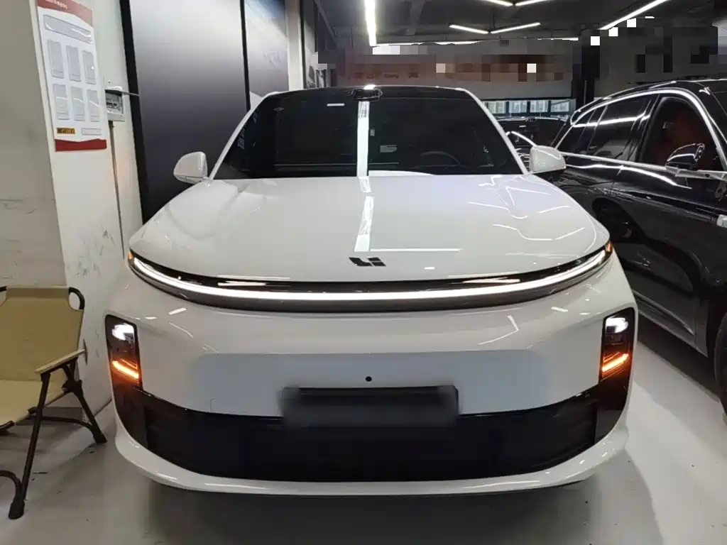 Li Auto Li L6 — миниатюра 3