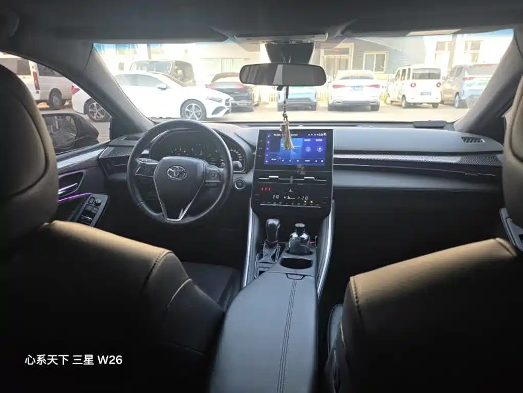 Toyota Avalon — миниатюра 4