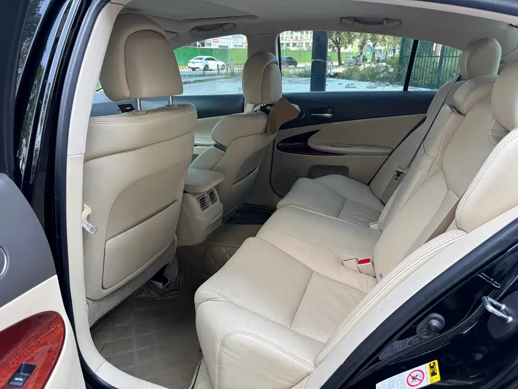 Lexus GS — миниатюра 8