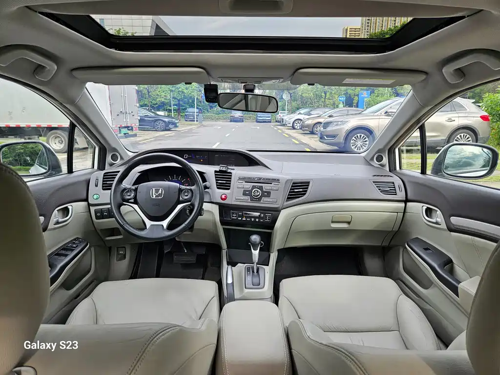 Honda Civic — миниатюра 10