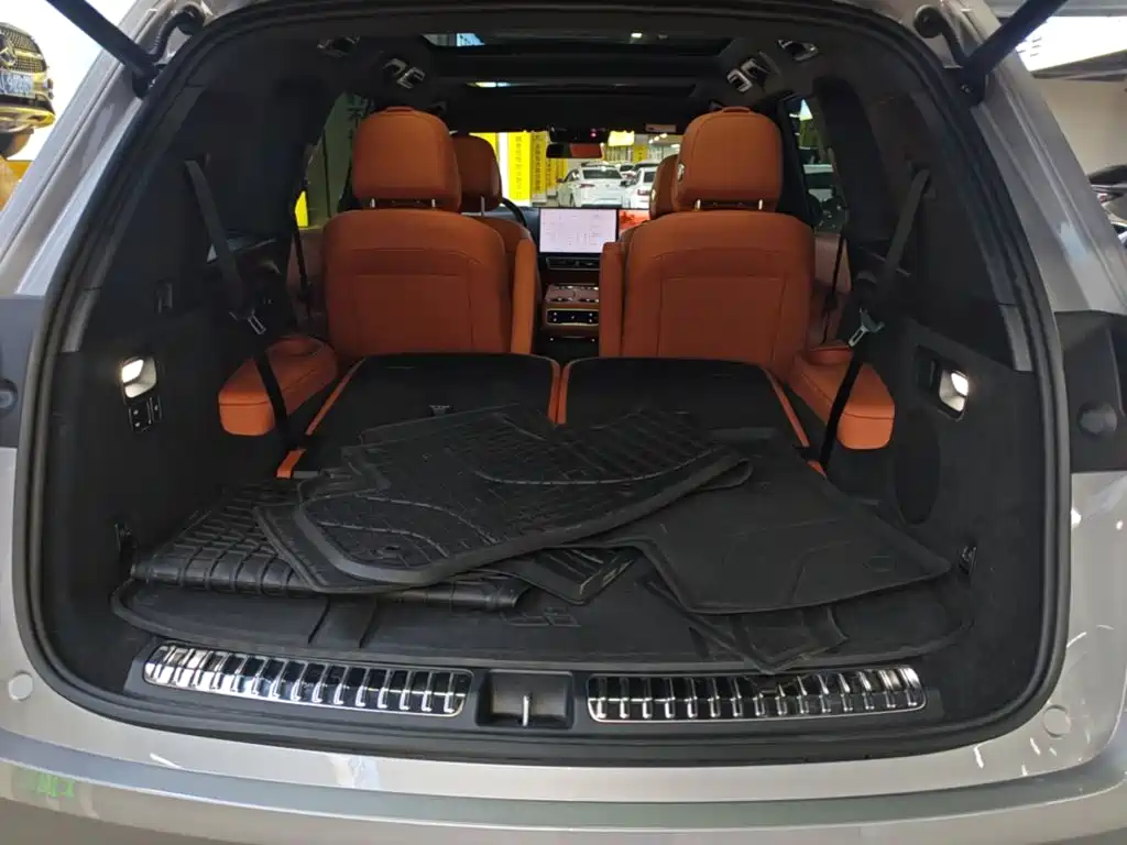 Li Auto Li L8 — миниатюра 19