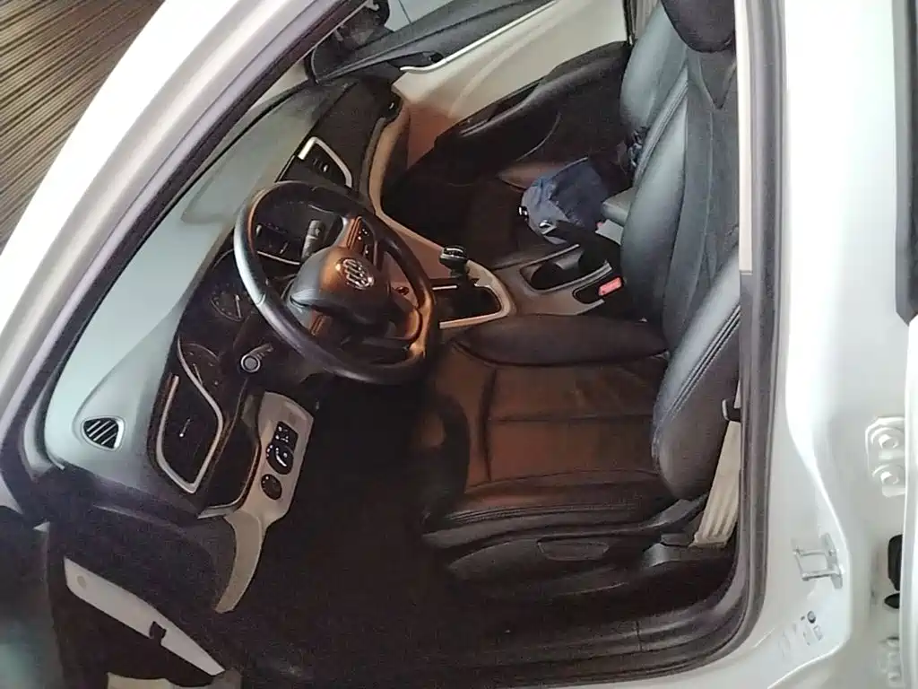Buick Excelle — миниатюра 15
