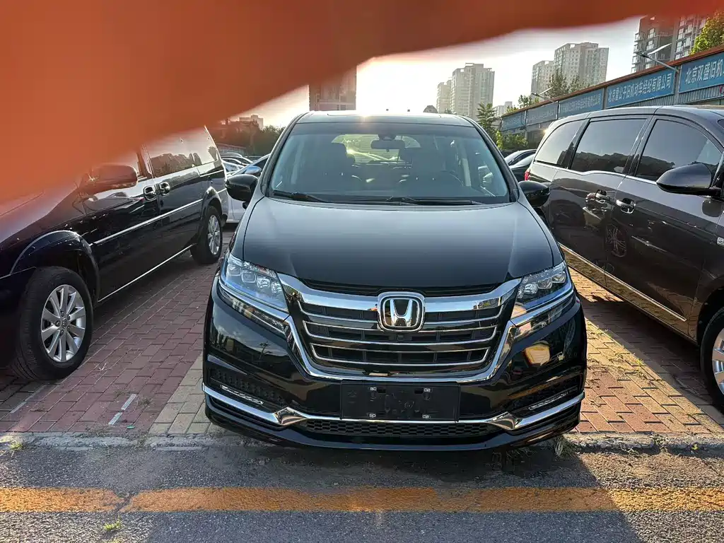Honda Elysion — миниатюра 2