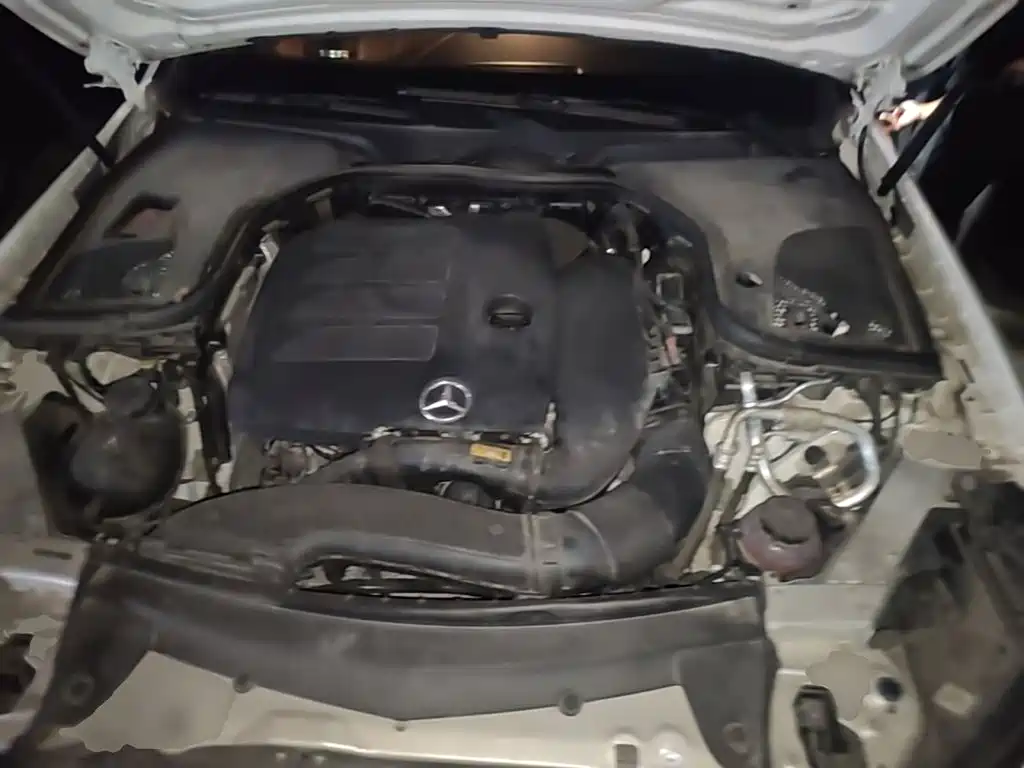 Mercedes-Benz E-Class — миниатюра 25