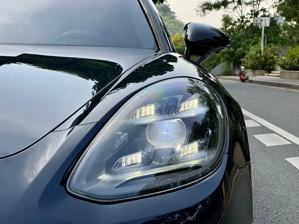 Porsche Panamera — миниатюра 18