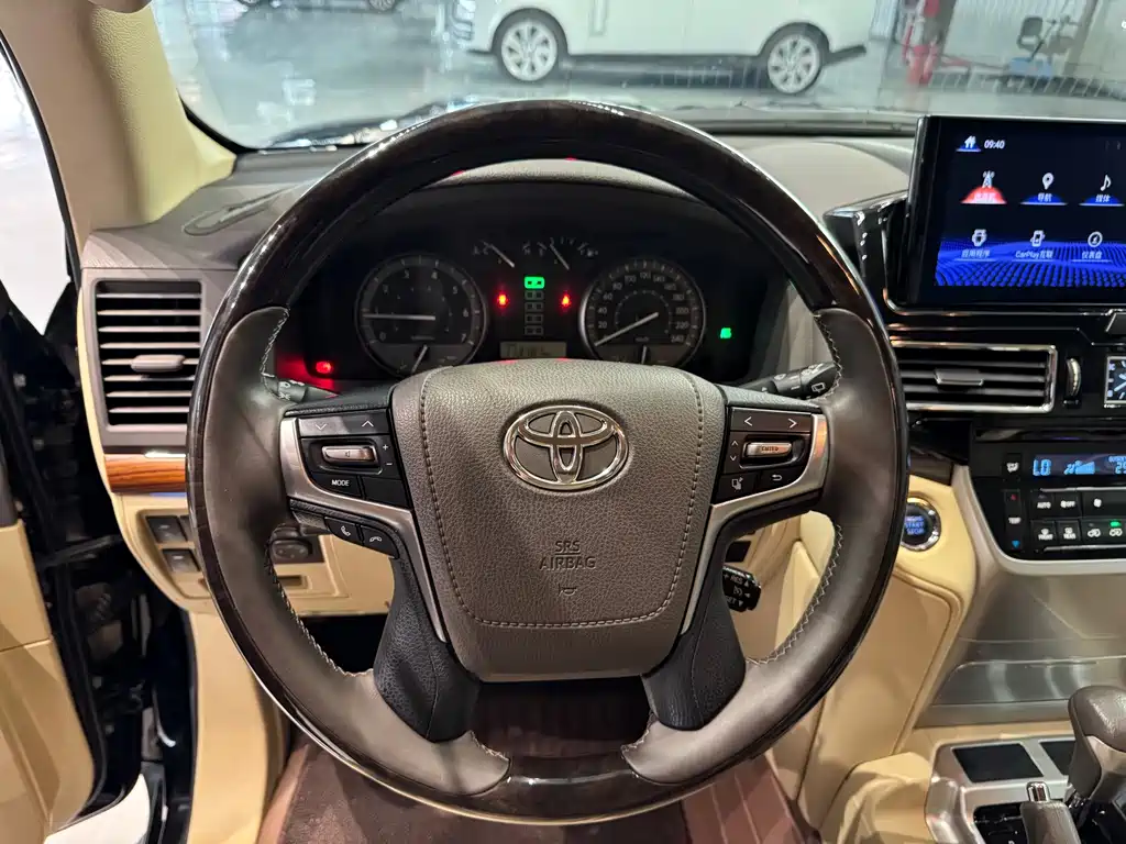 Toyota Land Cruiser — миниатюра 13