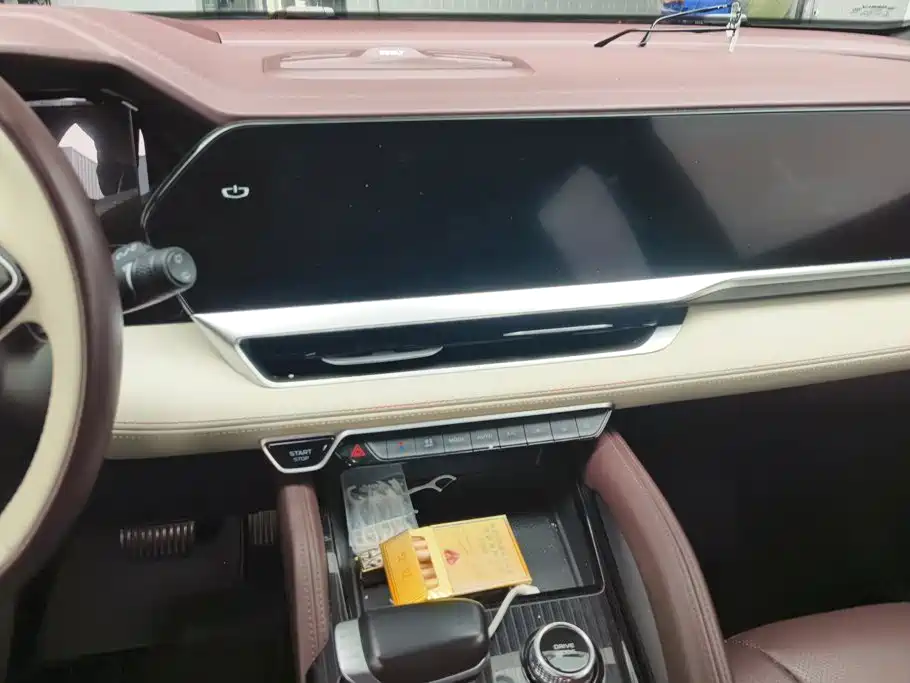 Geely Xingyue L — миниатюра 13