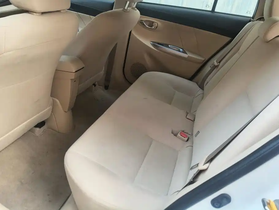 Toyota Yaris L — миниатюра 11