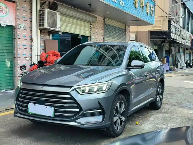 2022 BYD Song Plus
