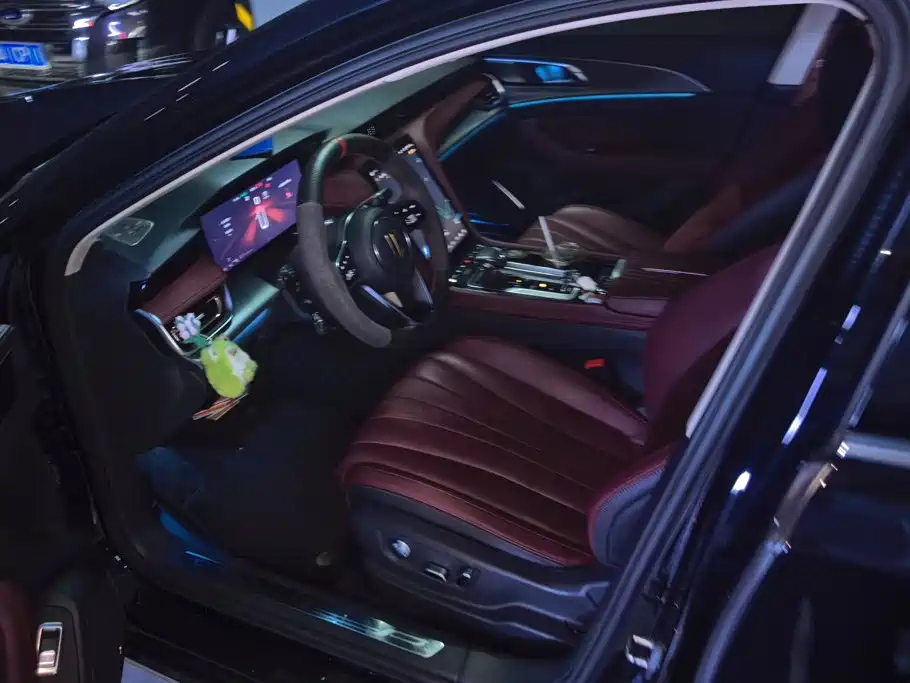 Hongqi Hongqi H5 — миниатюра 9
