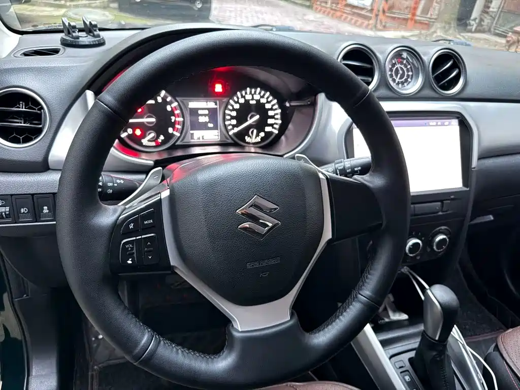 Suzuki Vitara — миниатюра 9