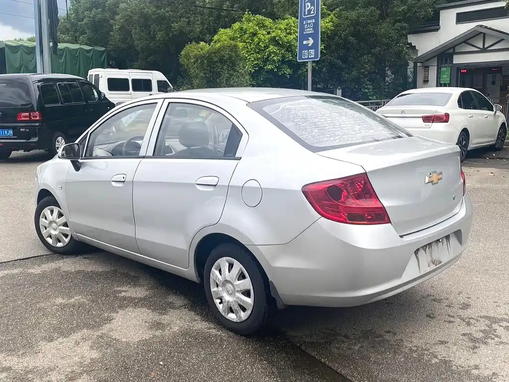 Chevrolet Sail — миниатюра 10