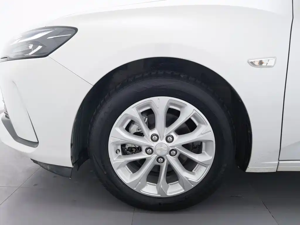 Chevrolet Monza — миниатюра 17
