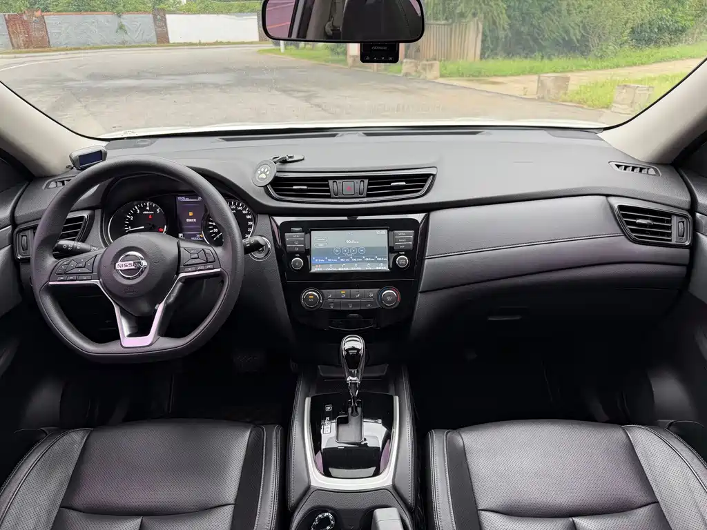 Nissan X-Trail — миниатюра 13