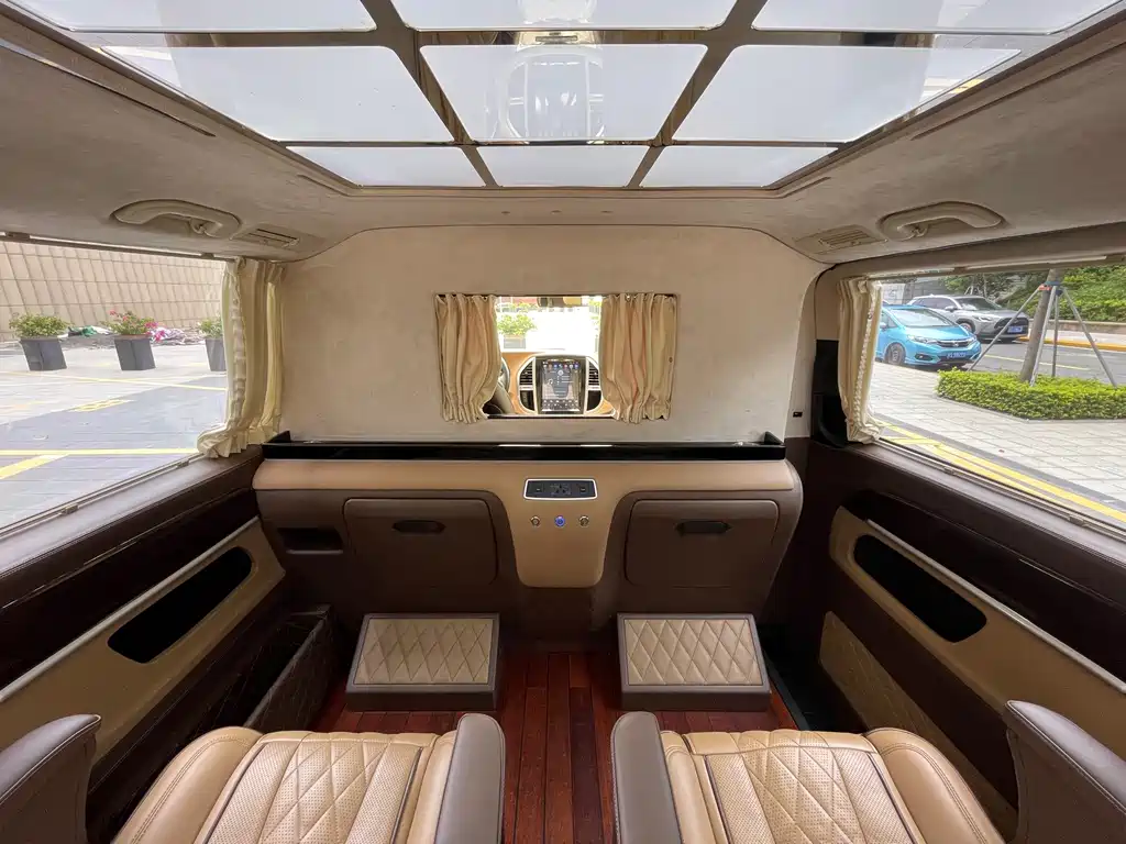 Mercedes-Benz Vito — миниатюра 18